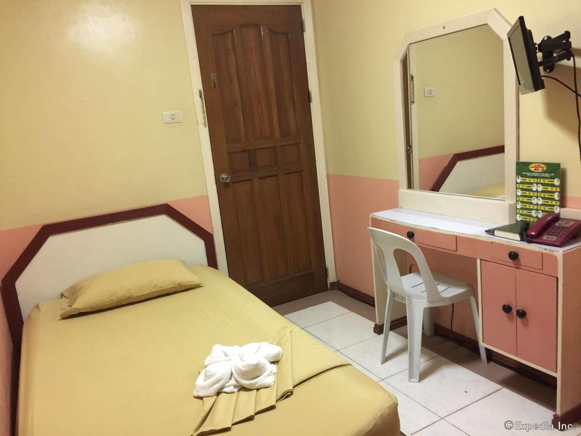 Buen Bella Pension House Tagbilaran Exterior foto